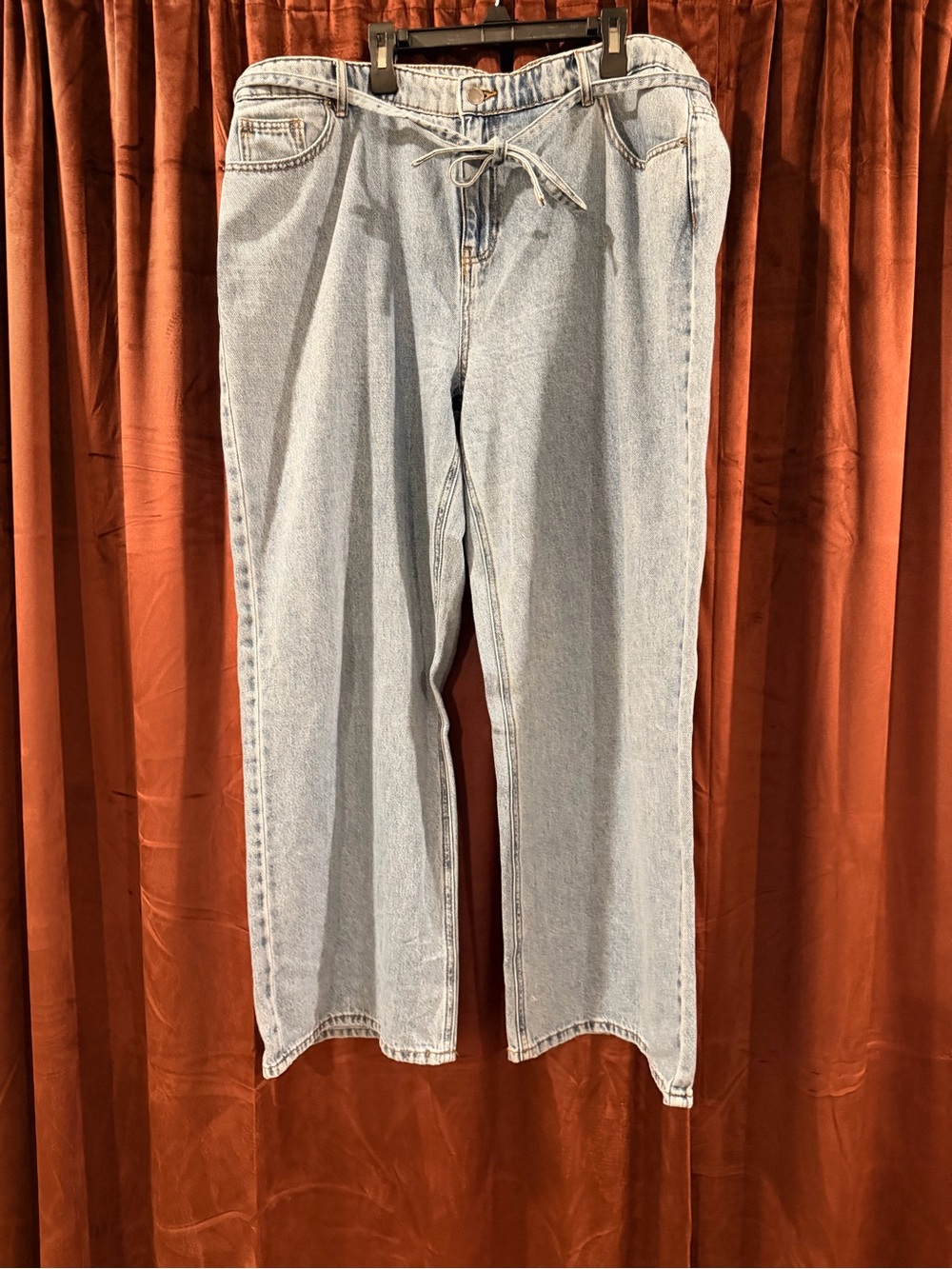 Light Wash Women's Straight-Leg Jeans